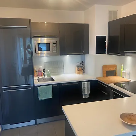 2 Avec Terrasse Et Parking Apartamento