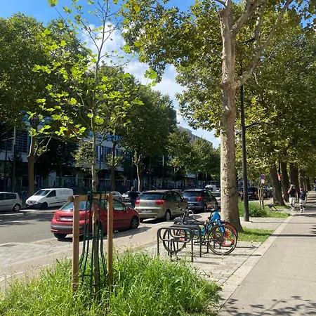 2 Avec Terrasse Et Parking París